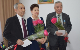 Поздравление Председателя Федерации профсоюзов РК Ералы Тугжанова с Международным днём пожилых людей