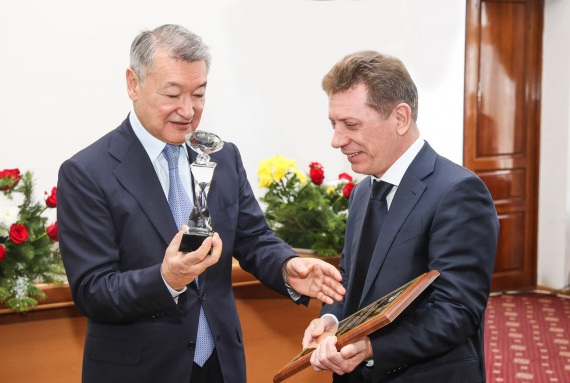 Генеральный директор «Казцинка» удостоен премии за меценатскую деятельность