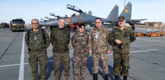 Зарубежные военные проинспектировали авиабазу в Талдыкоргане
