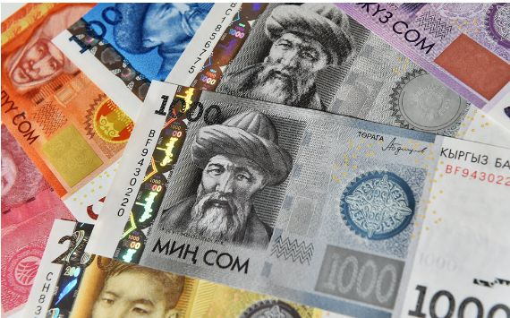 Какая валюта стала самой подделываемой в мире в 2021 году