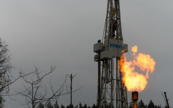 Казахстан вводит временный запрет на вывоз нефтяного газа