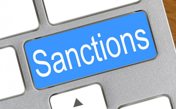 Токаев: Казахстан продолжит соблюдать санкции против России